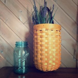 Round hanging Longaberger Basket